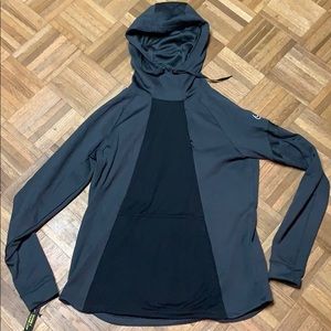 Women’s Nike sweatshirt